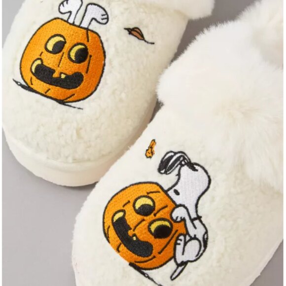 AE Snoopy Pumpkin Scuff Slipper SIZE 6 - Picture 2 of 3